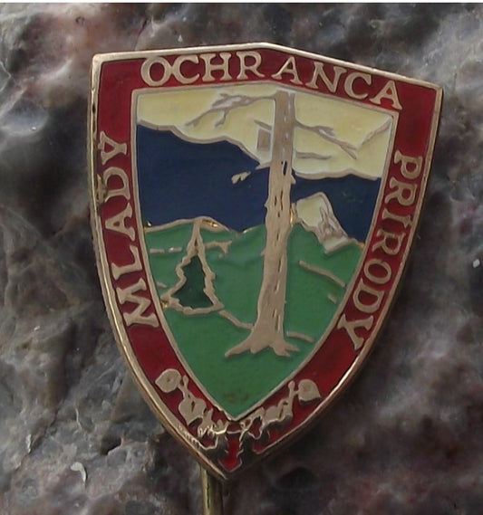 Vintage Young Forest Protector of Nature Defender Countryside Activist Pin Badge