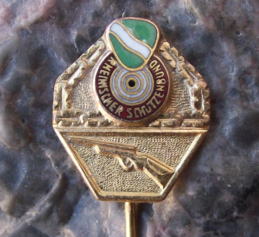 Rheinland Shooting German Defence Association Gold Gun Rifle Award Pin Badge - Badgecrazy