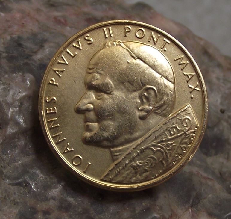 1990 John Paul II Roman Catholic Pope Pont Max Visit to Czechoslovakia Pin Badge - Badgecrazy