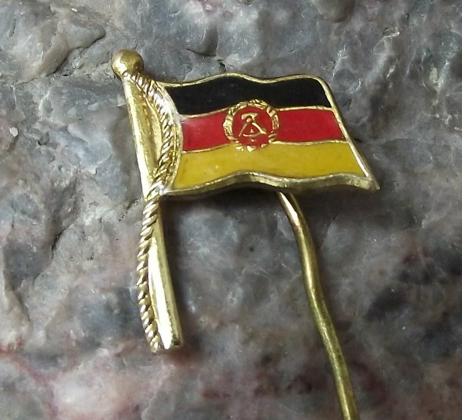 Vintage East Germany German DDR GDR National Flag Pin Badge - Badgecrazy