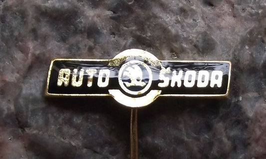 Vintage Skoda Octavia Felicia Superb Yeti Vehicle Auto Car Advertising Pin Badge - Badgecrazy