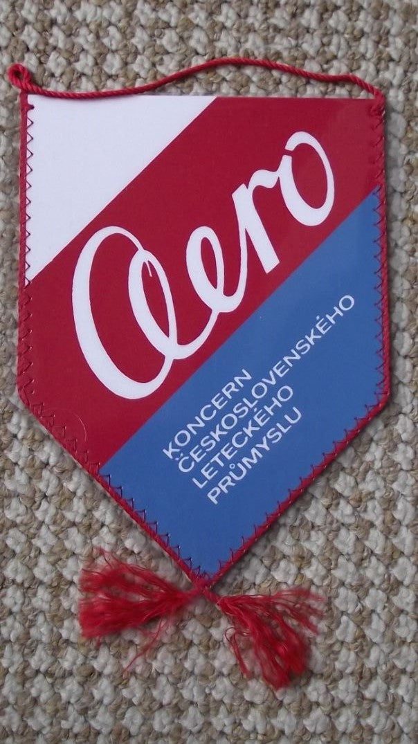 Rare Aero Czech Military Aviation L-39 Albatros Zlin Z-50 Aircraft Pennant Flag - Badgecrazy