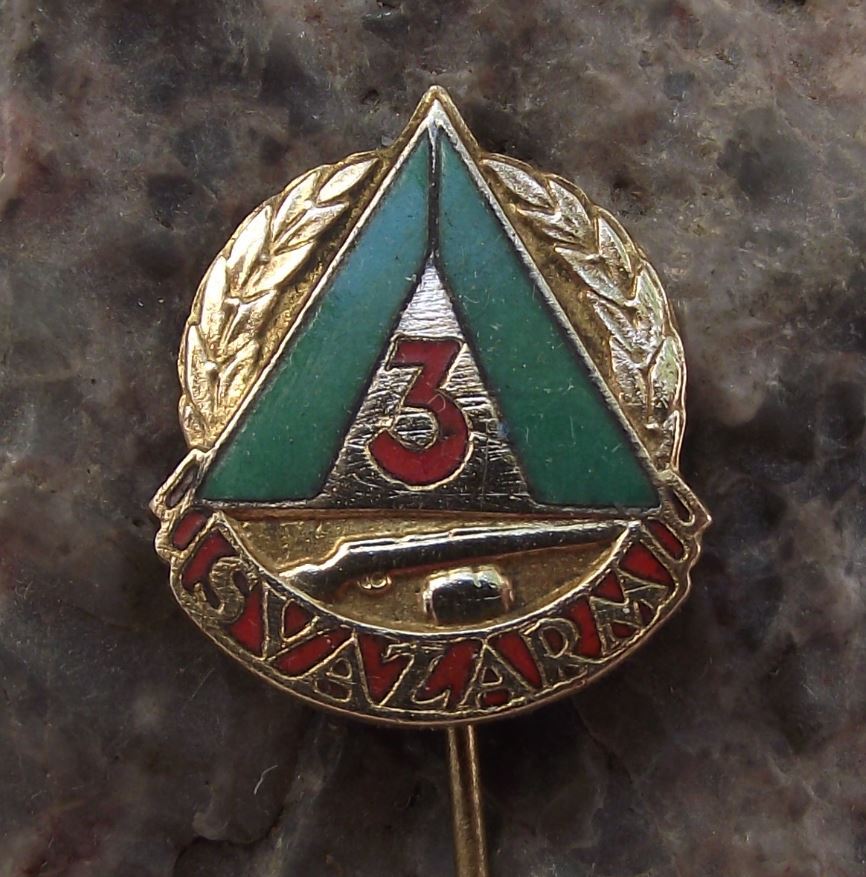 Svazarm Czech Army Military Reserves Camping Exercise Rifle Grade 3 Pin Badge - Badgecrazy
