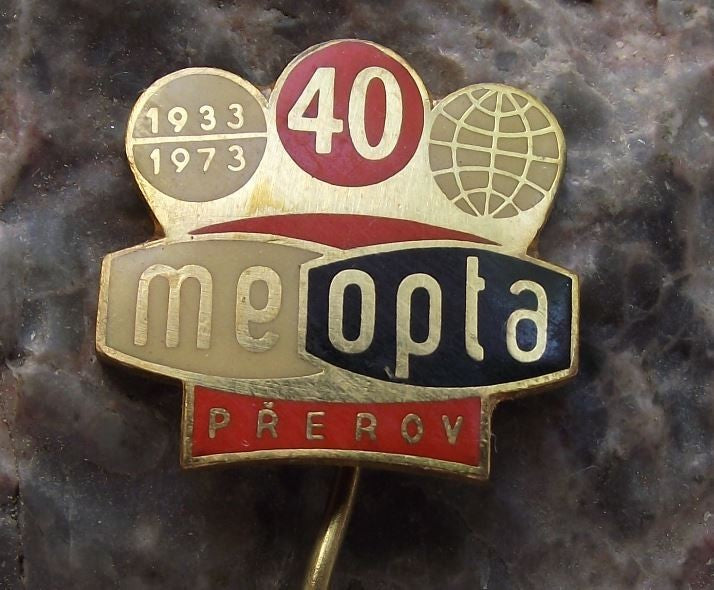 1973 Meopta Prerov Movie Camera Film Reels Photographic Stereo Logo Pin Badge - Badgecrazy