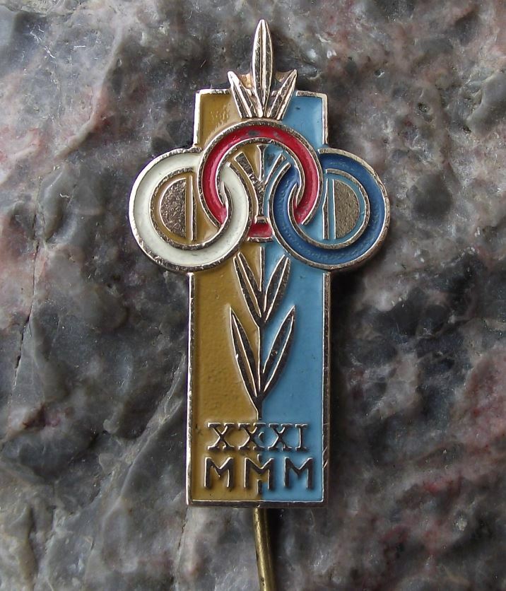 1961 Slovakia International Marathon Running Race MMM Kosice Athletics Pin Badge - Badgecrazy