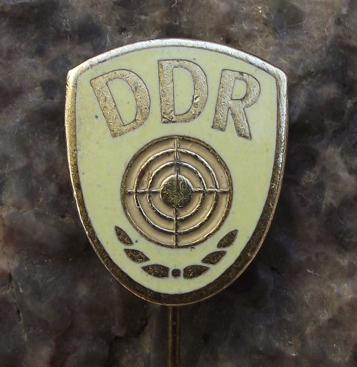 East German Target Marksman Military Reserve GDR Shooting Gold Award Pin Badge - Badgecrazy