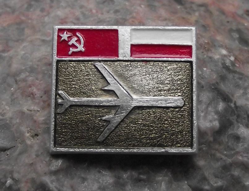 Soviet Union Poland Russian Polish Flags Aviation Cooperation Aircraft Pin Badge - Badgecrazy