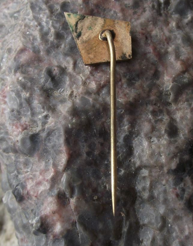Antique SPB Anti Fascist Fighters Antifascist Union Barbed Wire Prison Pin Badge - Badgecrazy