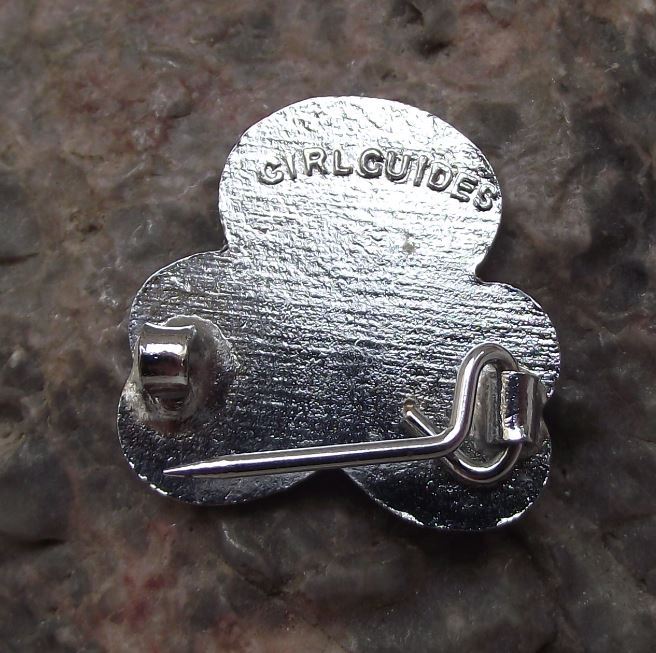 1970s Girl Guides Association of Great Britain Trefoil Brownie Man Pin Badge - Badgecrazy