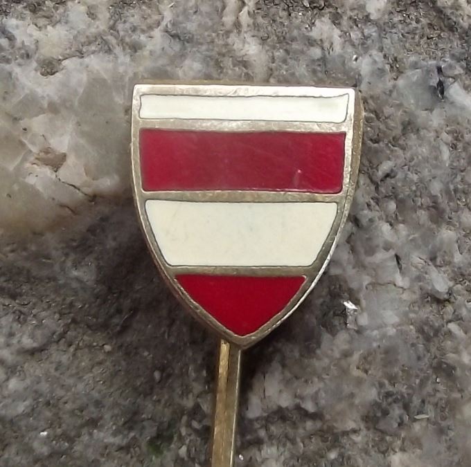 Vintage Brno Czechoslovakia City Coat of Arms Heraldic Crest Shield Pin Badge - Badgecrazy