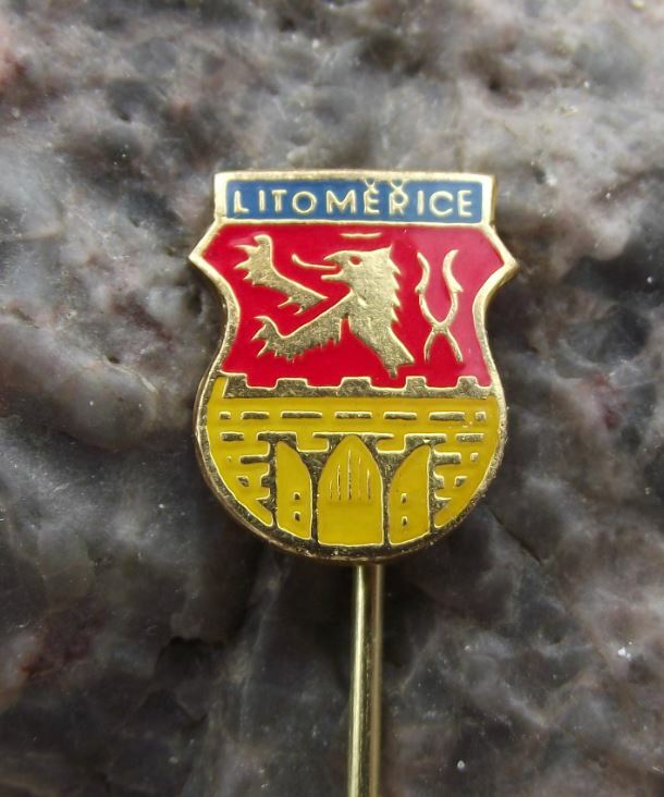 Antique Litomerice Czech City Coat of Arms Heraldic Crest Lion Shield Pin Badge - Badgecrazy