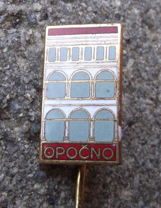 Opocno Castle Renaissance Style Architecture Arched Courtyard Tourist Pin Badge - Badgecrazy