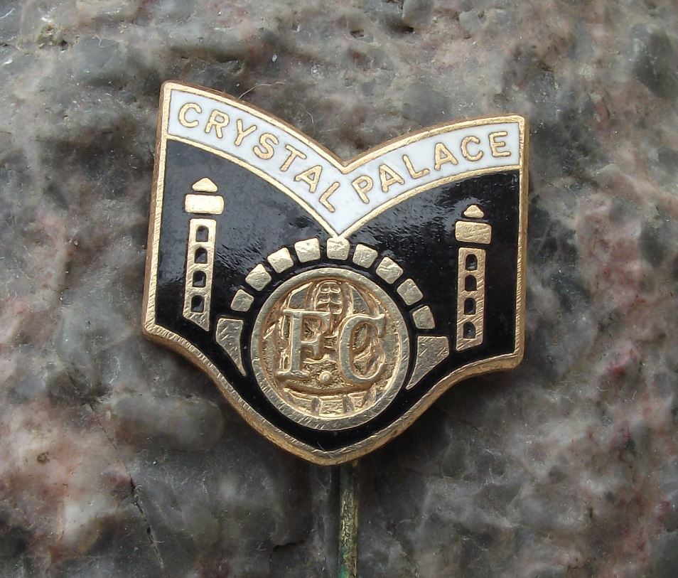 Vintage Crystal Palace Football Club CPFC Supporter Soccer Logo Crest Pin Badge - Badgecrazy