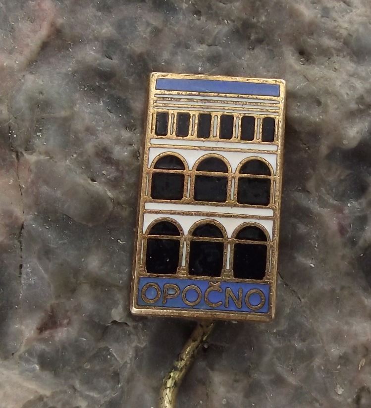 Opocno Castle Renaissance Style Architecture Arched Courtyard Tourist Pin Badge - Badgecrazy
