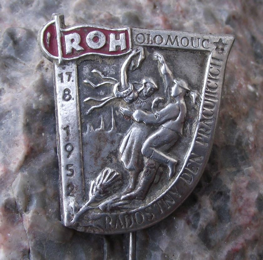 1952 Czechoslovakia Olomouc Trade Union Workers Day Celebration Pin Badge