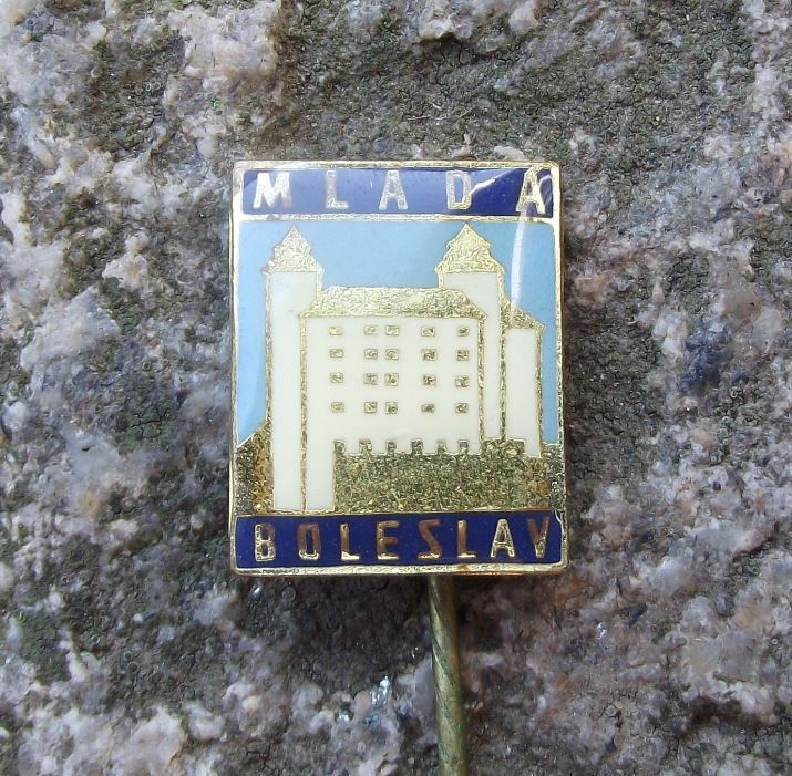 Antique Mlada Boleslav Czech Castle Fortress Tourist Travel Souvenier Pin Badge - Badgecrazy