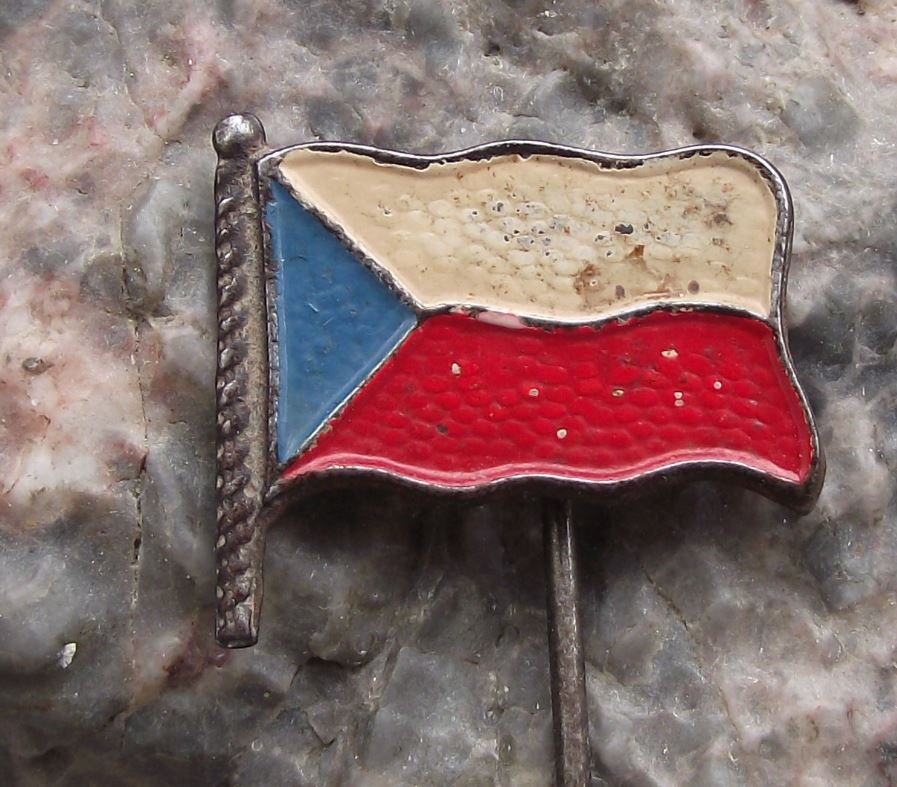 Antique Old Czech Czechoslovakian National Waving Flag Czechoslovakia Pin Badge - Badgecrazy