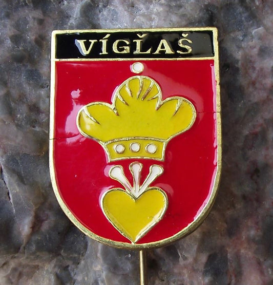 Antique Viglas Slovakia Coat of Arms Heraldic Crest Shield Pin Badge - Badgecrazy