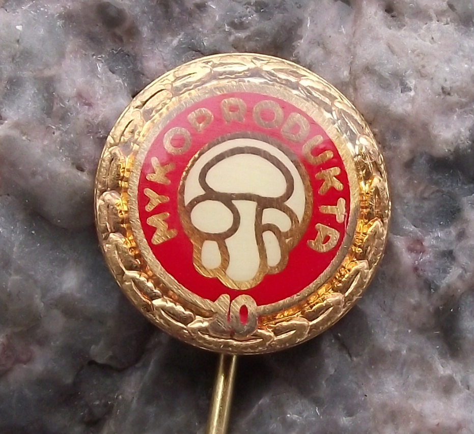 Vintage Button Edible Mushrooms Fungus Mycologist 10th Anniversary Pin Badge - Badgecrazy