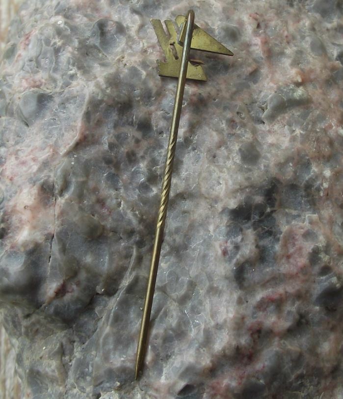 Vintage Antique Heinkel Winged H Logo German Aircraft Aviation Pin Badge - Badgecrazy