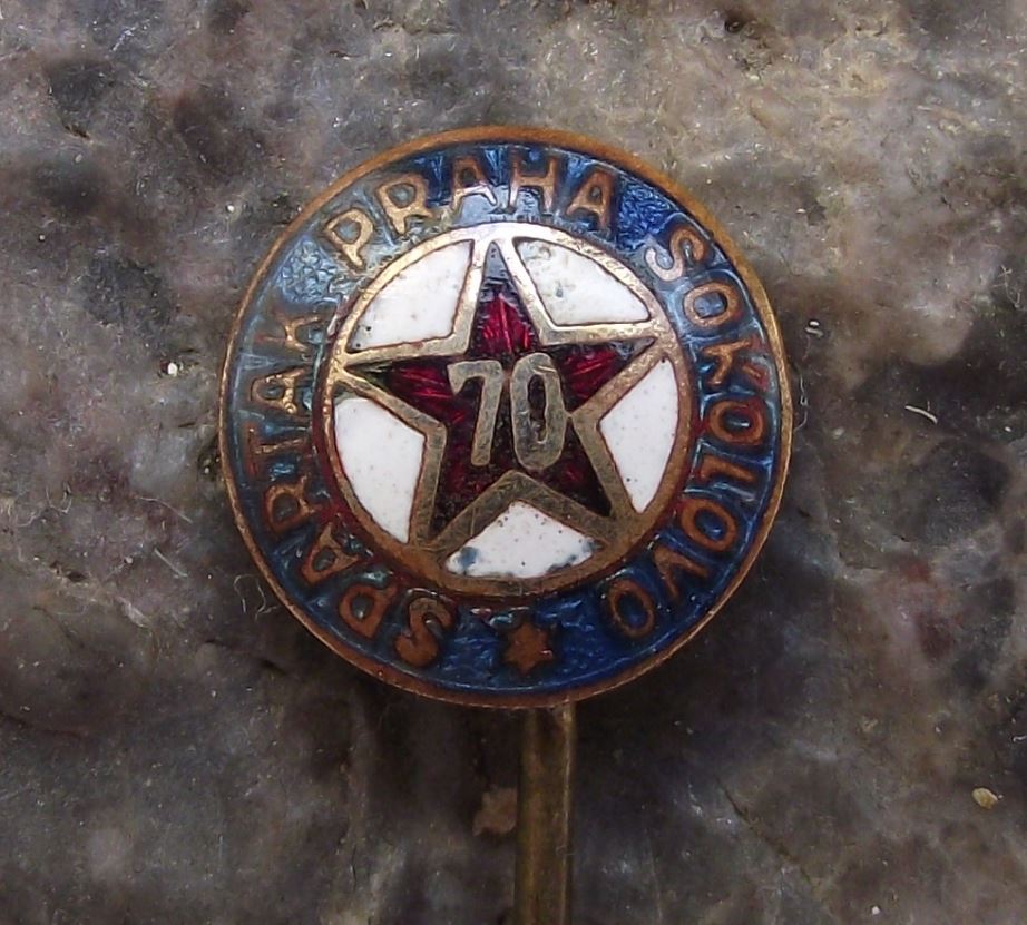 1963 AC Sparta Prague FC Praha CKD Football Soccer Club Czechoslovakia Pin Badge - Badgecrazy