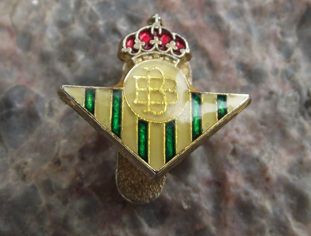Antique Real Bettis Spanish Football Club de Futbol Crest Jacket Button Hole - Badgecrazy