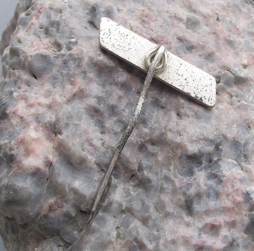 Vintage VEB Teltomat East German Asphalt Bitumen Engineering DDR Logo Pin Badge - Badgecrazy