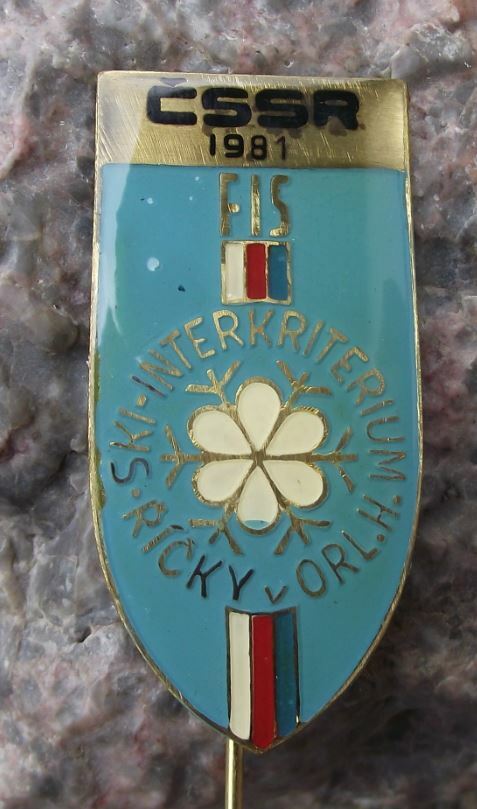 1981 FIS Skiing Qualification Competition Czechoslovakia Ricky Ski Pin Badge - Badgecrazy