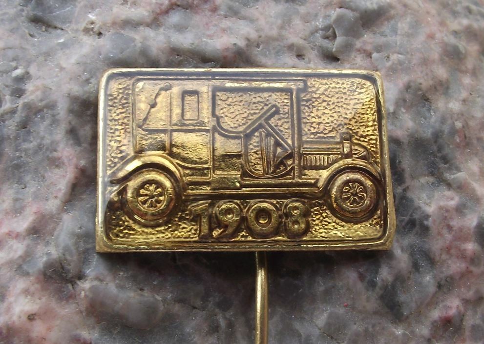 Trucks Vans Buses Through the Ages History Vintage Car Pin Badge - Badgecrazy
