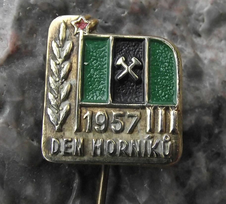 1957 National Czech Mining Miners Day Den Horniku Coal Mine Flag Pin Badge - Badgecrazy