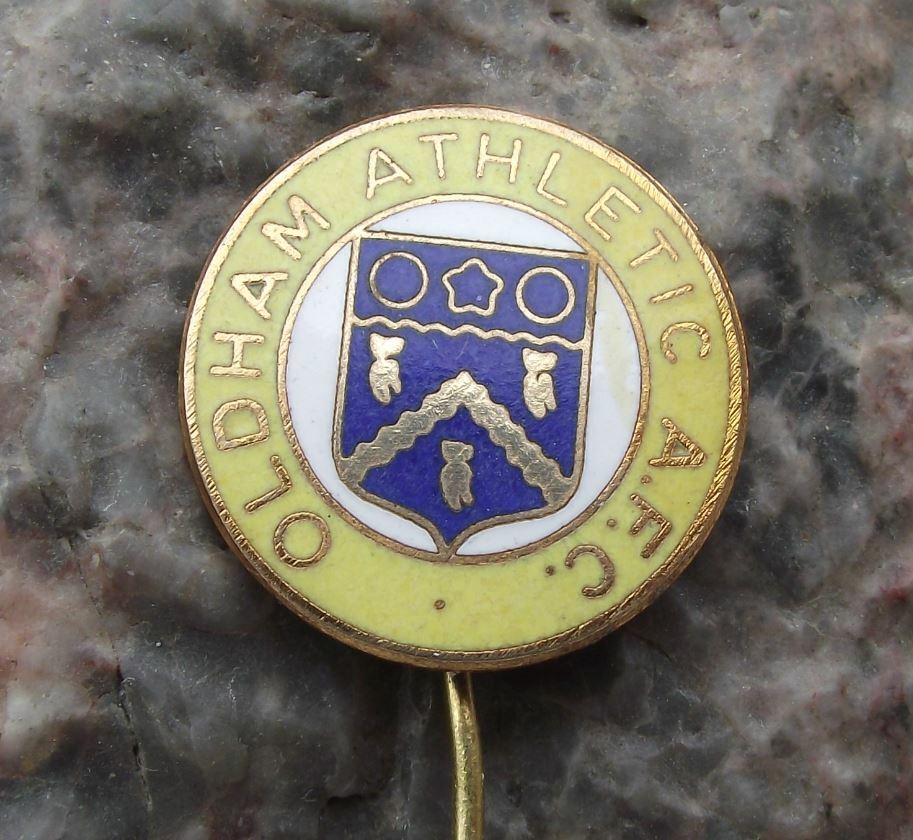 Vintage Oldham Athletic FC English Football Club OAFC Emblem Crest Pin Badge - Badgecrazy