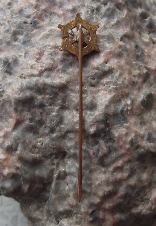 Antique I Grandi Viaggi Italian Italy Travel Agent Ships Wheel Pin Badge - Badgecrazy