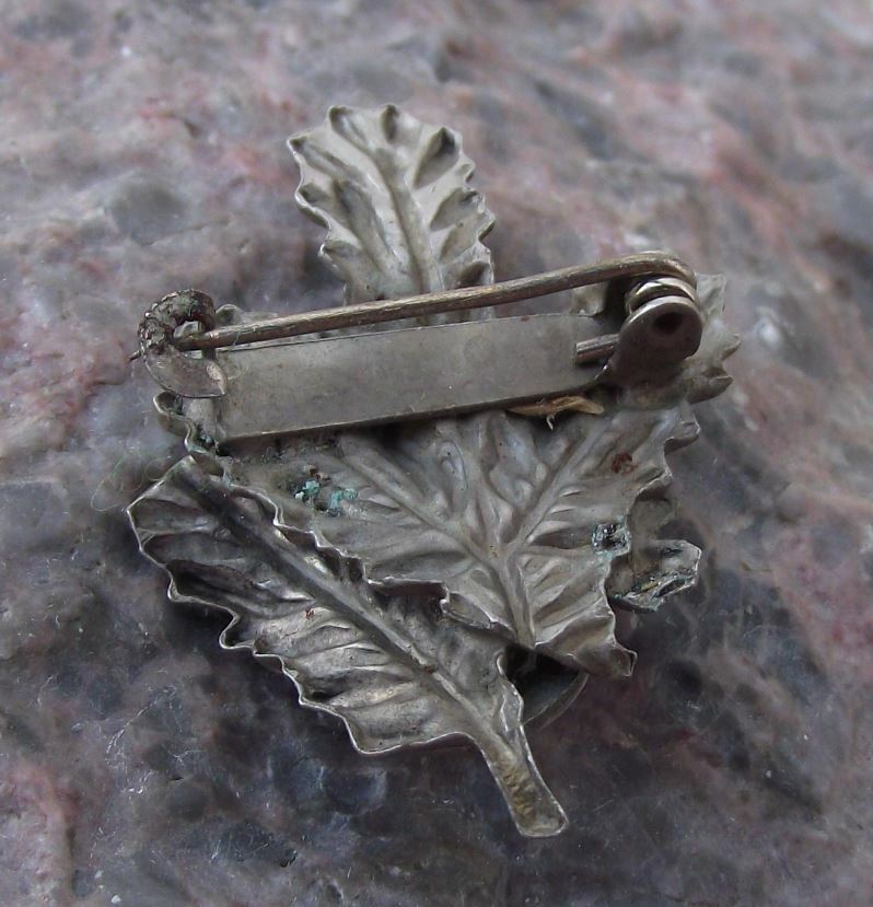 Vintage Ceska Zbrojovka Czech Guns CZ Weapons Hunters Motif Clasp Pin Badge - Badgecrazy