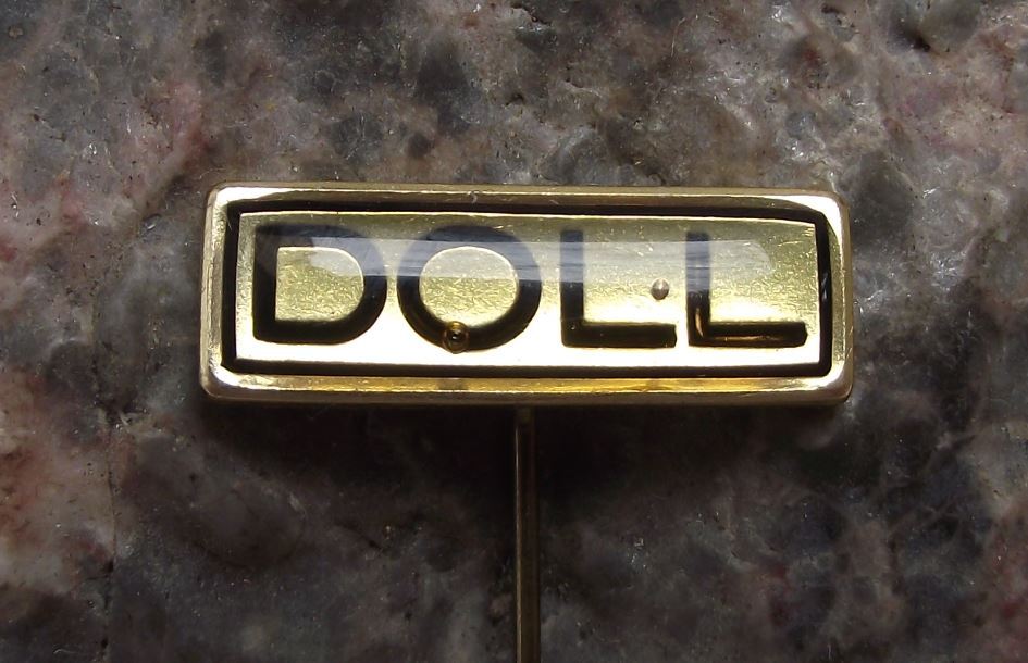 Doll Truck Lorry Trailers Heavy Haulage Rigs Transport Vehicle Company Pin Badge - Badgecrazy
