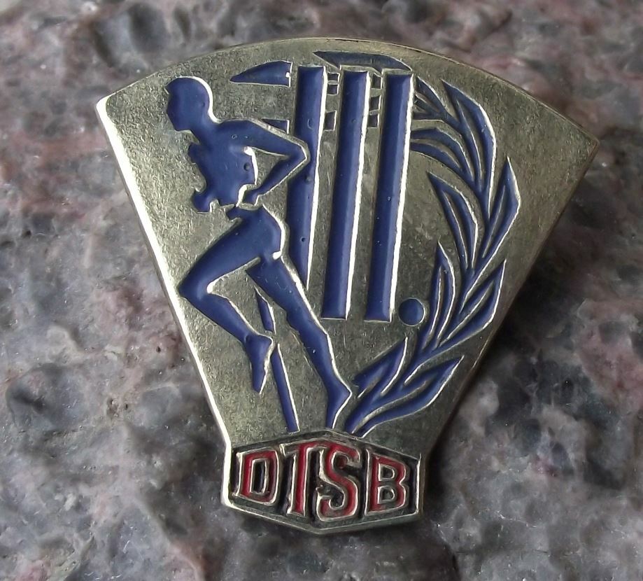 Antique DTSB III Deutsches Turn und Sportfest East Germany DDR Athlete Pin Badge - Badgecrazy