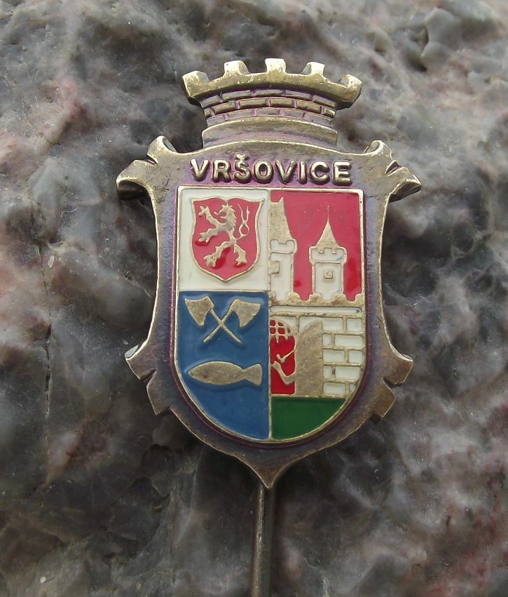 Antique Prague Vrsovice District Praha 10 Heraldic Crest Coat of Arms Pin Badge - Badgecrazy