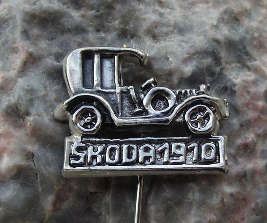 Skoda Through the Ages History of Cars 1910 Laurin Klement Vintage Car Pin Badge - Badgecrazy