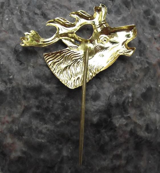 Roaring Stag Deer Hunt Head with Long Antler Horns Hunting Hunter Pin Badge - Badgecrazy
