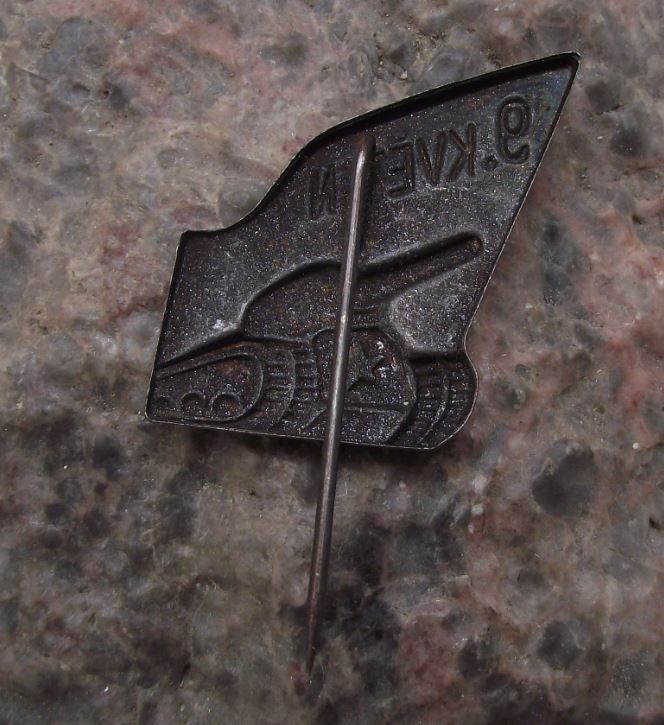 Antique 1950's Czechoslovakia Liberation T34 T-34 Soviet Russian Tank Pin Badge - Badgecrazy
