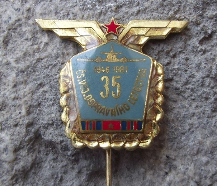 1981 Czech Military Transport Aircraft Squadrons 35th Anniversary Pin Badge - Badgecrazy