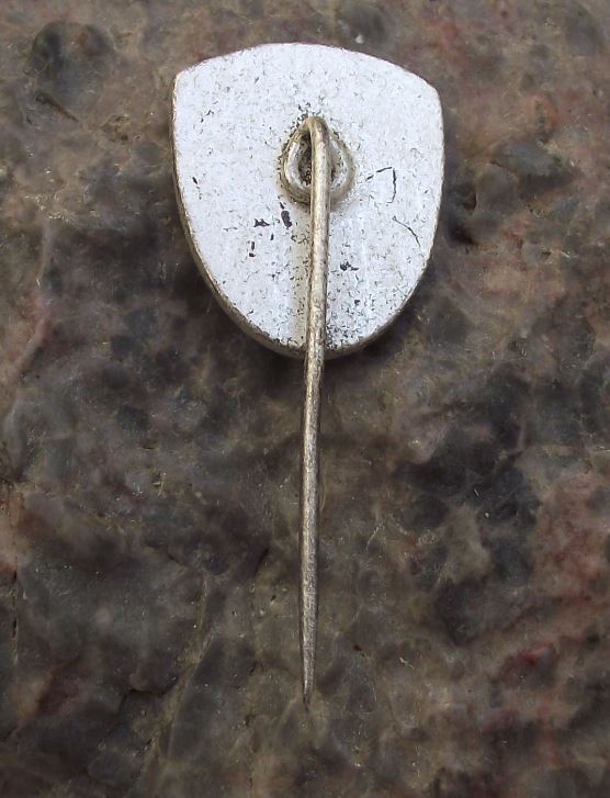 East German Target Marksman Military Reserve GDR Shooting Silver Award Pin Badge - Badgecrazy