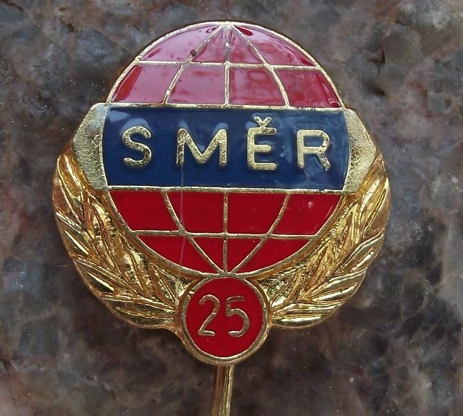 1977 Smer Plastic Scale Models of Czechoslovakia 25th Anniversary Pin Badge - Badgecrazy