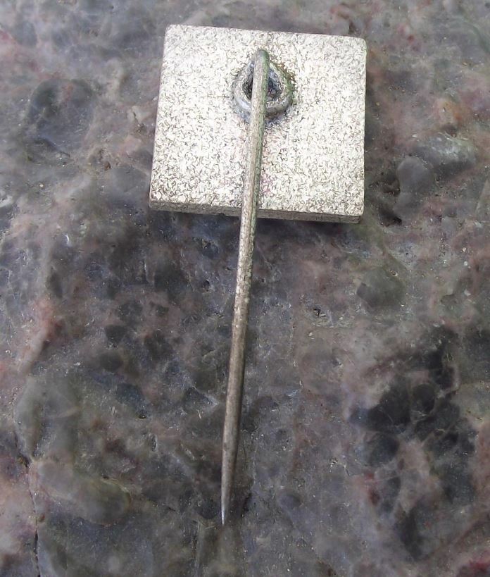 Antique East Germany DDR WMW Lizenz Union Heavy Engineering Machines Pin Badge - Badgecrazy