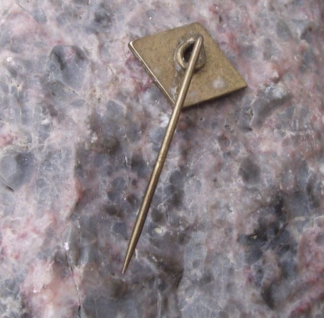 Vintage Naumann Sewing Machines of East Germany German Textile DDR GDR Pin Badge - Badgecrazy