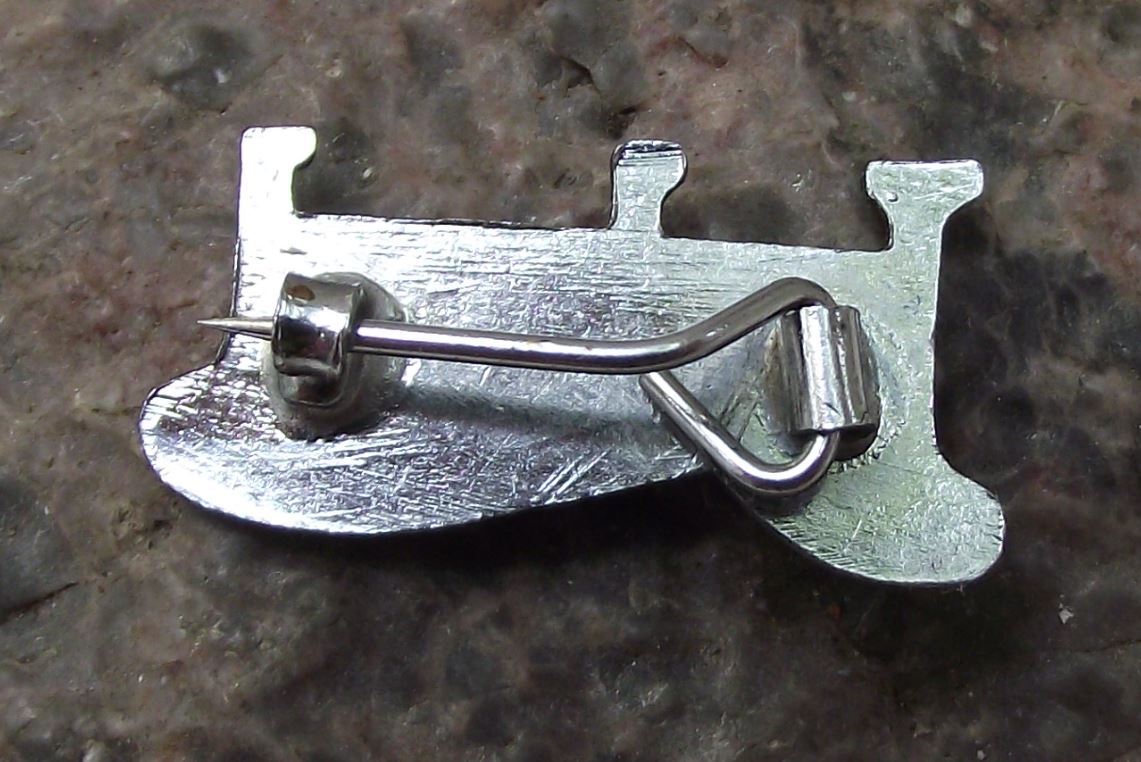 Vintage Leyland Automobiles Classic British Car Manufacturer Pin Badge - Badgecrazy