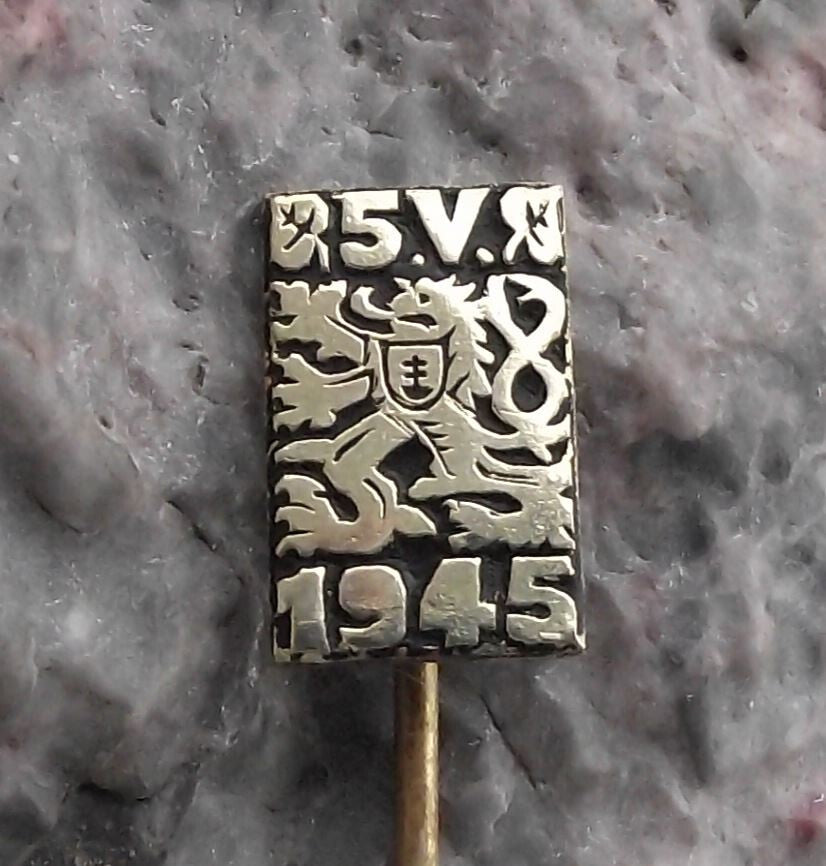 Vintage Prague Uprising May 1945 Czechoslovakia Occupation Revolution Pin Badge - Badgecrazy