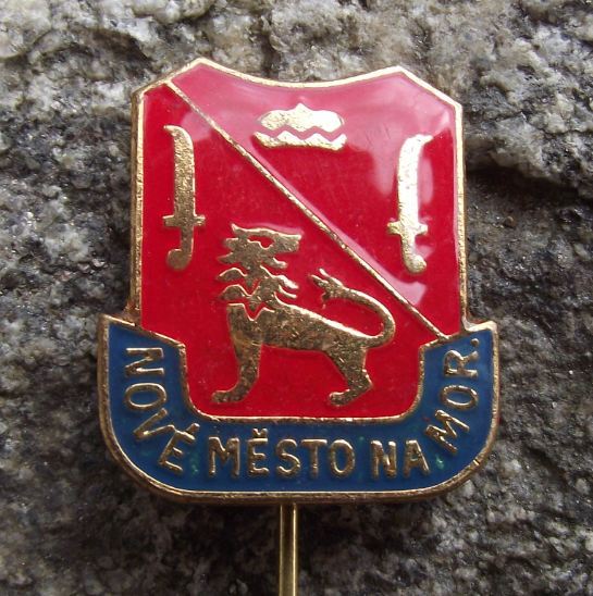 Nove Mesto na Moravia Lion Curved Dagger Official Town Heraldic Crest Pin Badge - Badgecrazy