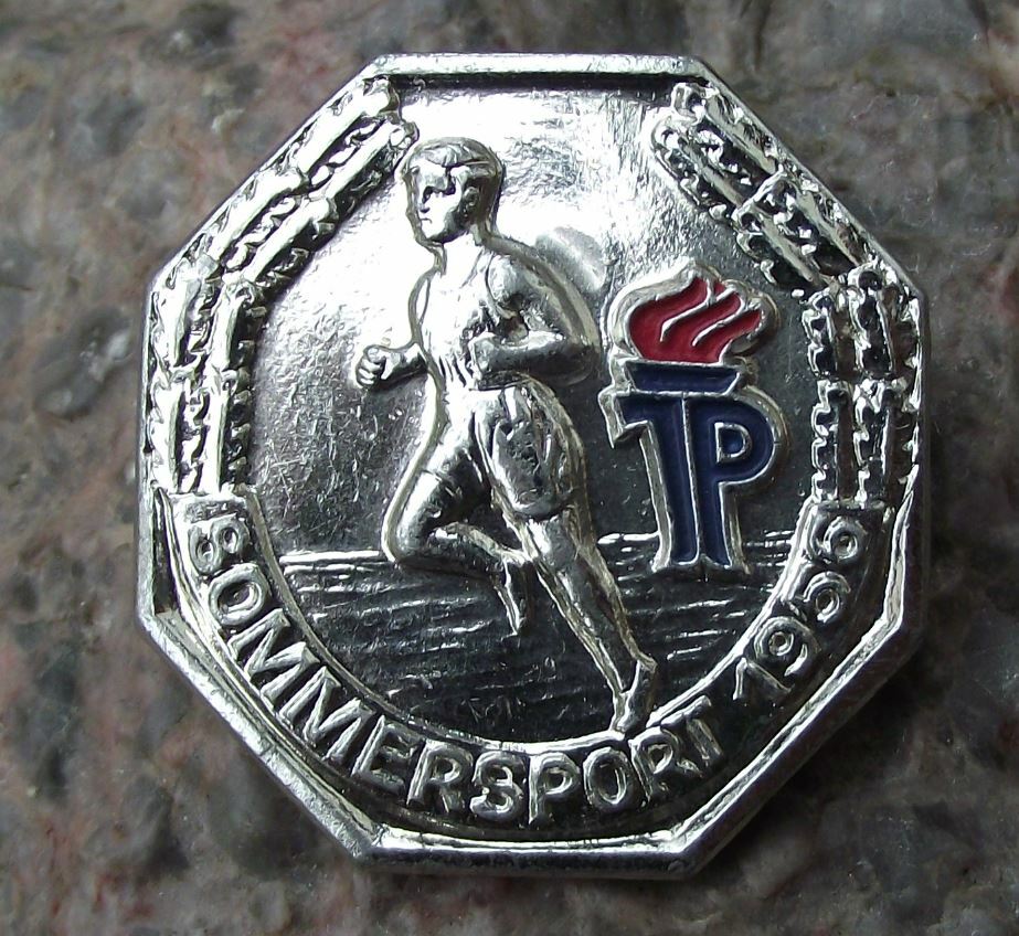 1956 Thalmann Pioneer Organisation Youth Summer Sport Athletics DDR Pin Badge - Badgecrazy