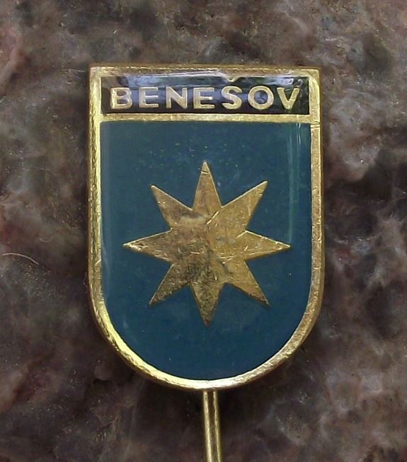 Antique Benesov Czech Town Beneschau Gold Star Heraldic Crest Shield Pin Badge - Badgecrazy