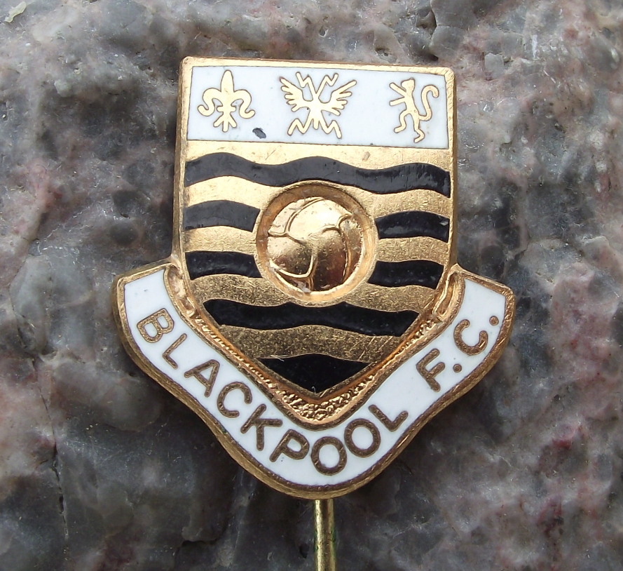 Vintage Blackpool Football Club BFC Soccer Crest Motif Emblem Shield Pin Badge - Badgecrazy